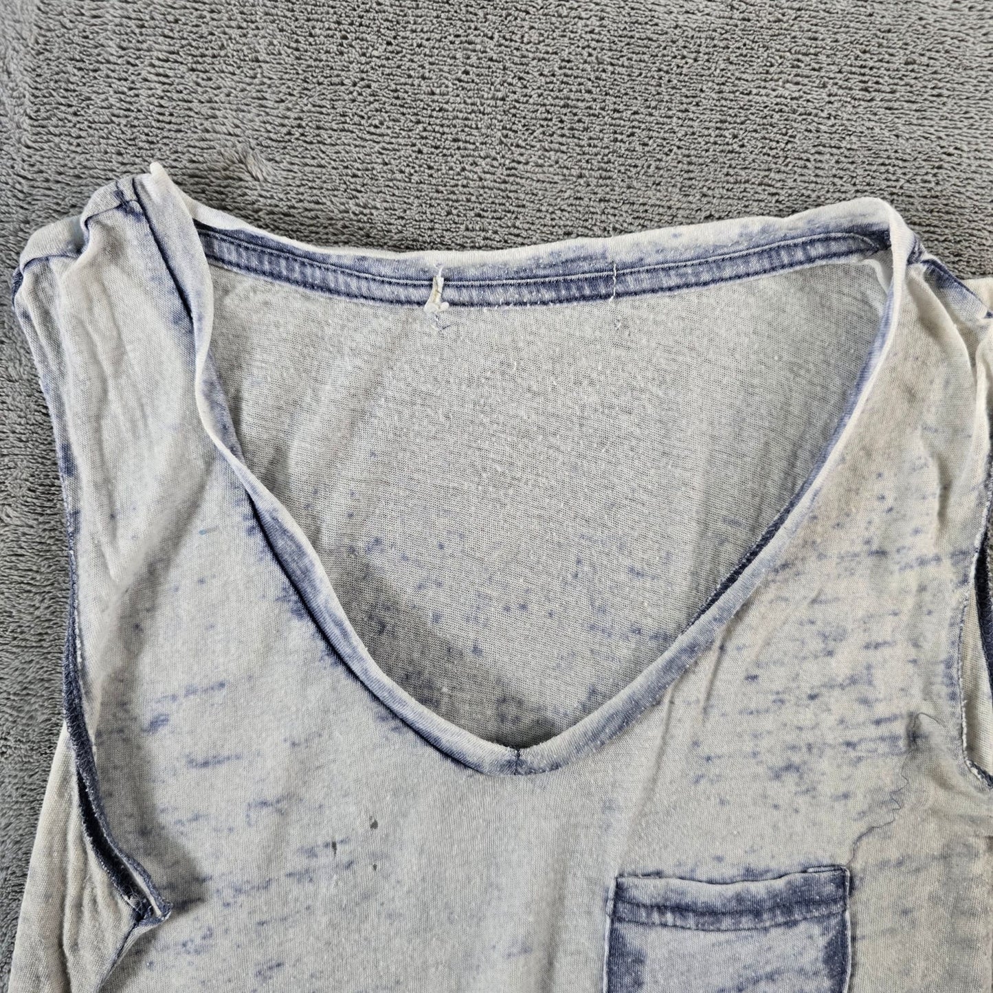 Distressed 2010s Women's Sheer Devoré Burnout Longline Pocket Tank Top (M)