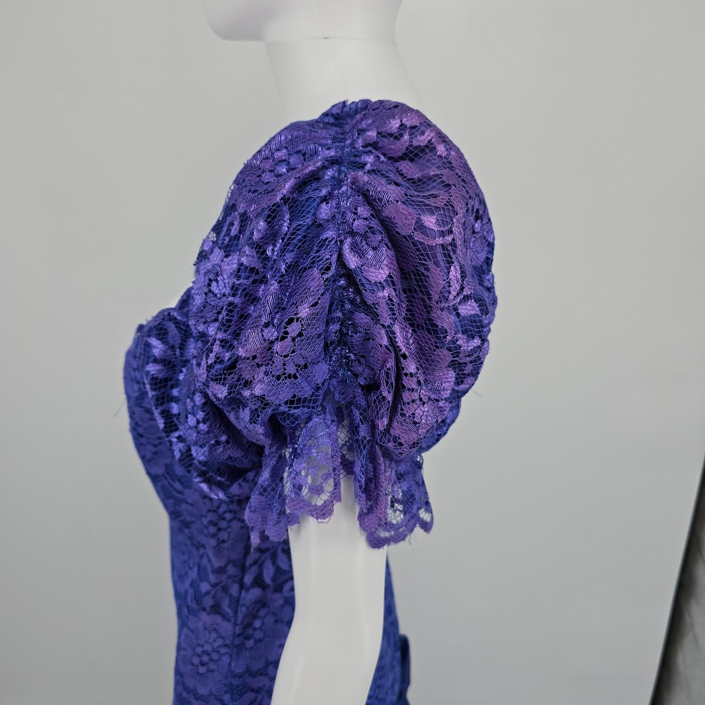 Distressed Vintage 1980s Purple Lace Puff Sleeve Drop Waist Prom Dress (S)