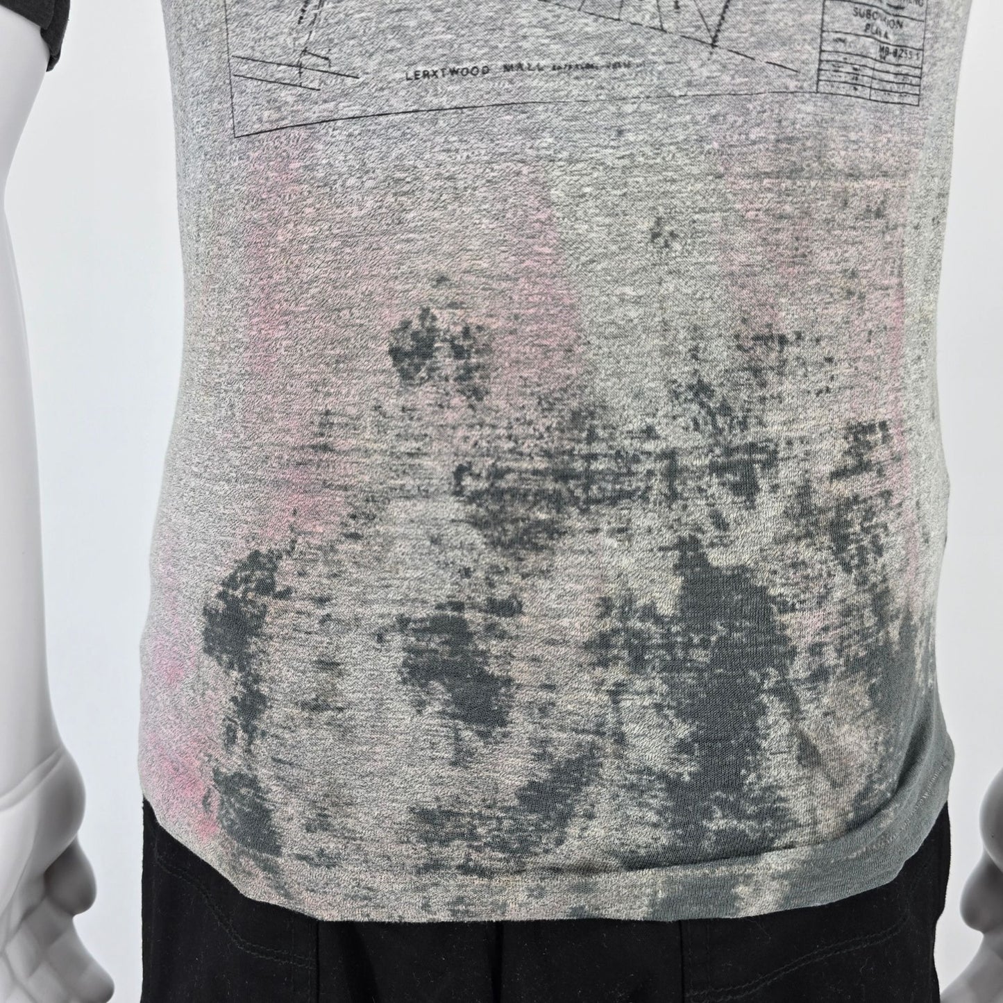 Thrashed Vintage 1980s Rush Signals World Tour '82-83 Raglan Concert T-Shirt (S)