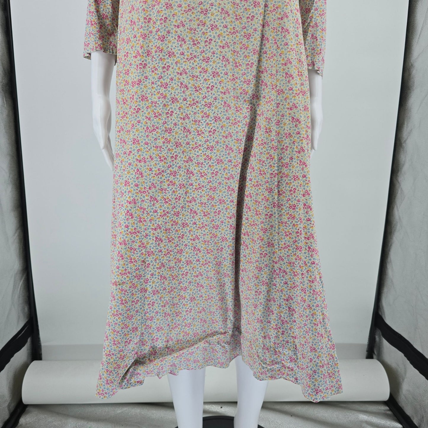 Vintage 1940s Ditsy Floral Pattern Cotton Midi Housedress/Day Dress (12/L)