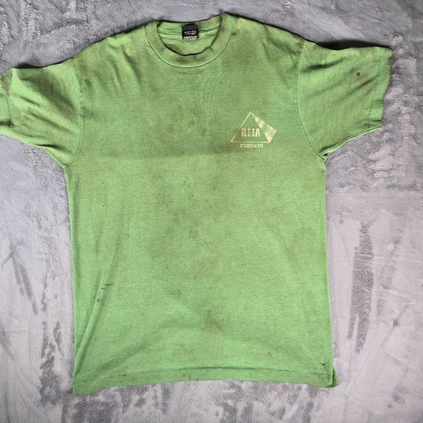 Thrashed Vintage 1990s REIA Real Estate Investors Cincinnati Grunge T-Shirt (L)