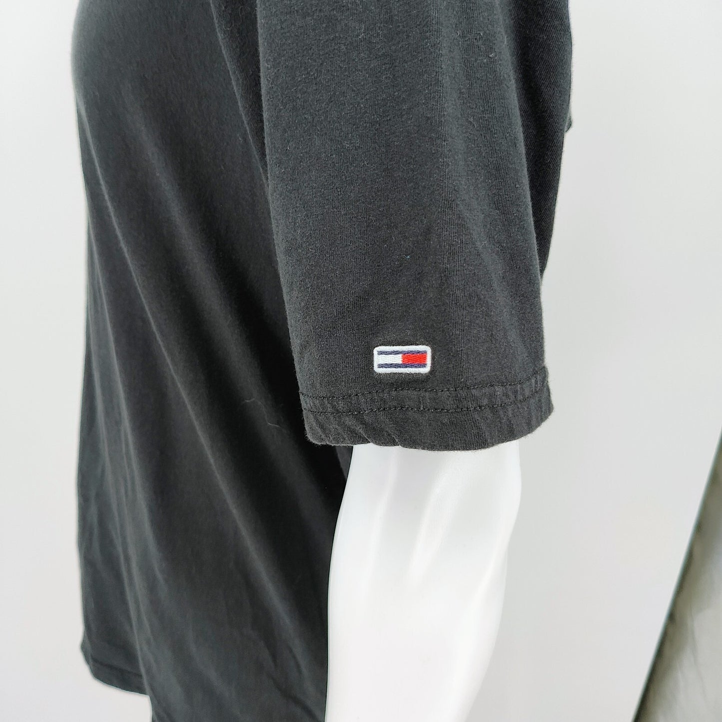 Tommy Hilfiger Tommy Jeans Bold Logo Black Crew Neck T-Shirt (XL)