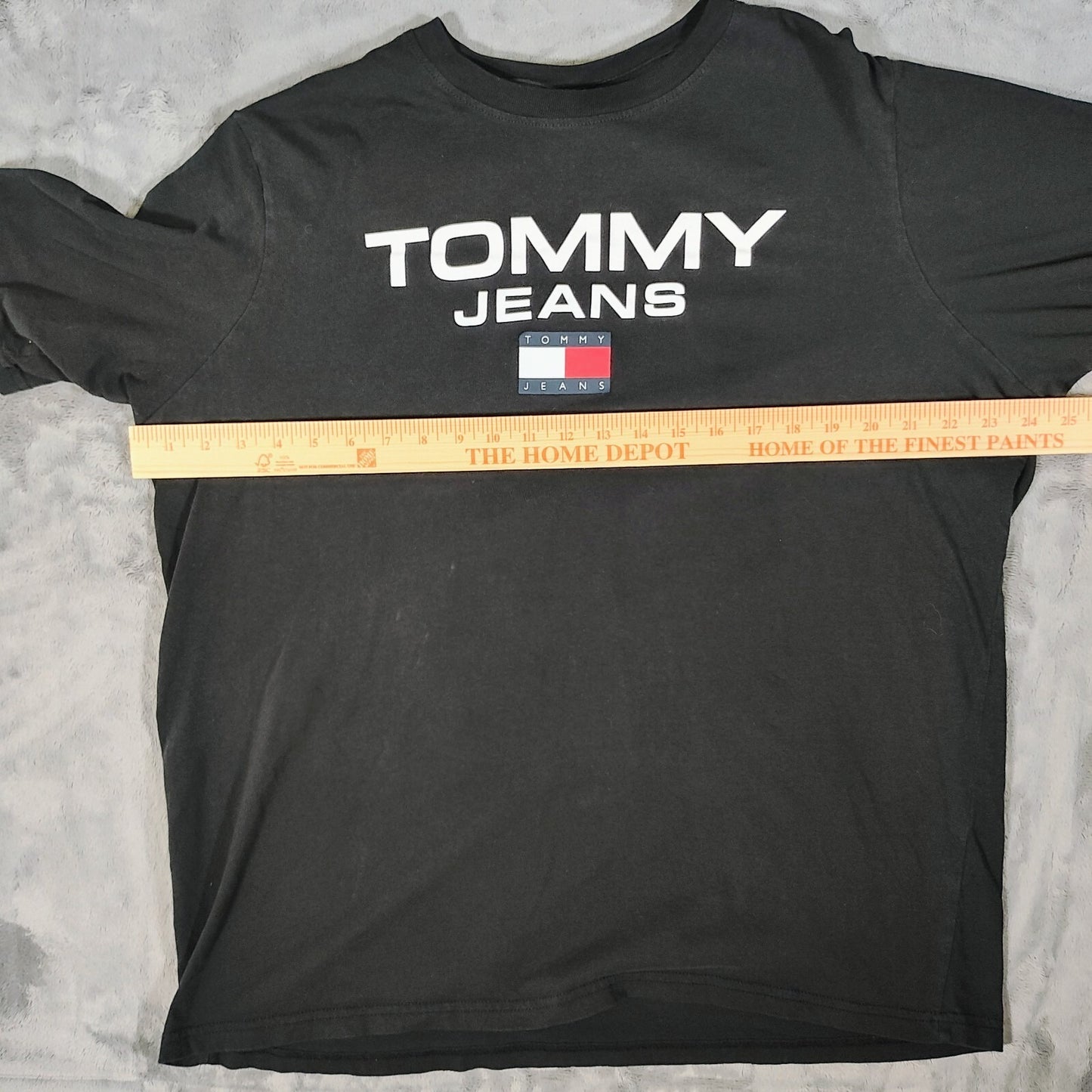 Tommy Hilfiger Tommy Jeans Bold Logo Black Crew Neck T-Shirt (XL)