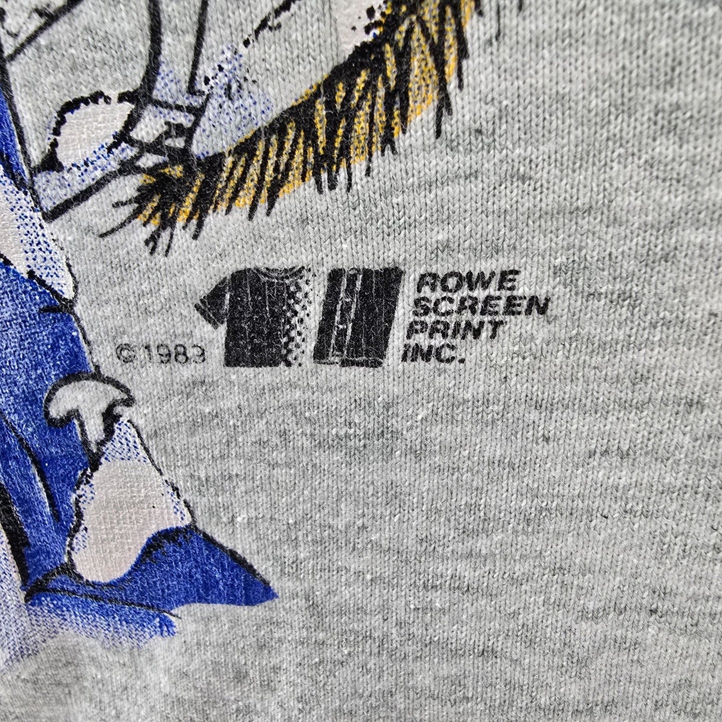 Distressed Vintage 1990s Deer Hunters Jeep Novelty Single Stitch T-Shirt (XL)
