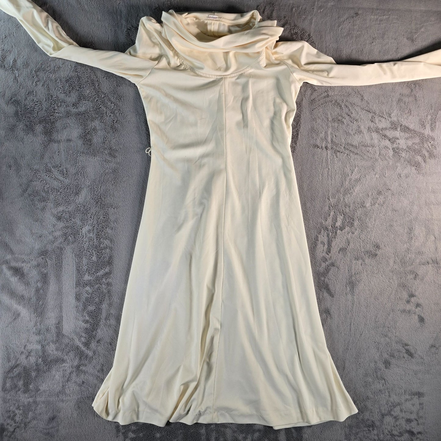 Vintage Late 1960s Cream Cowl Neck Long Sleeve Knit Midi Dress w/ Suede Belt (S)
