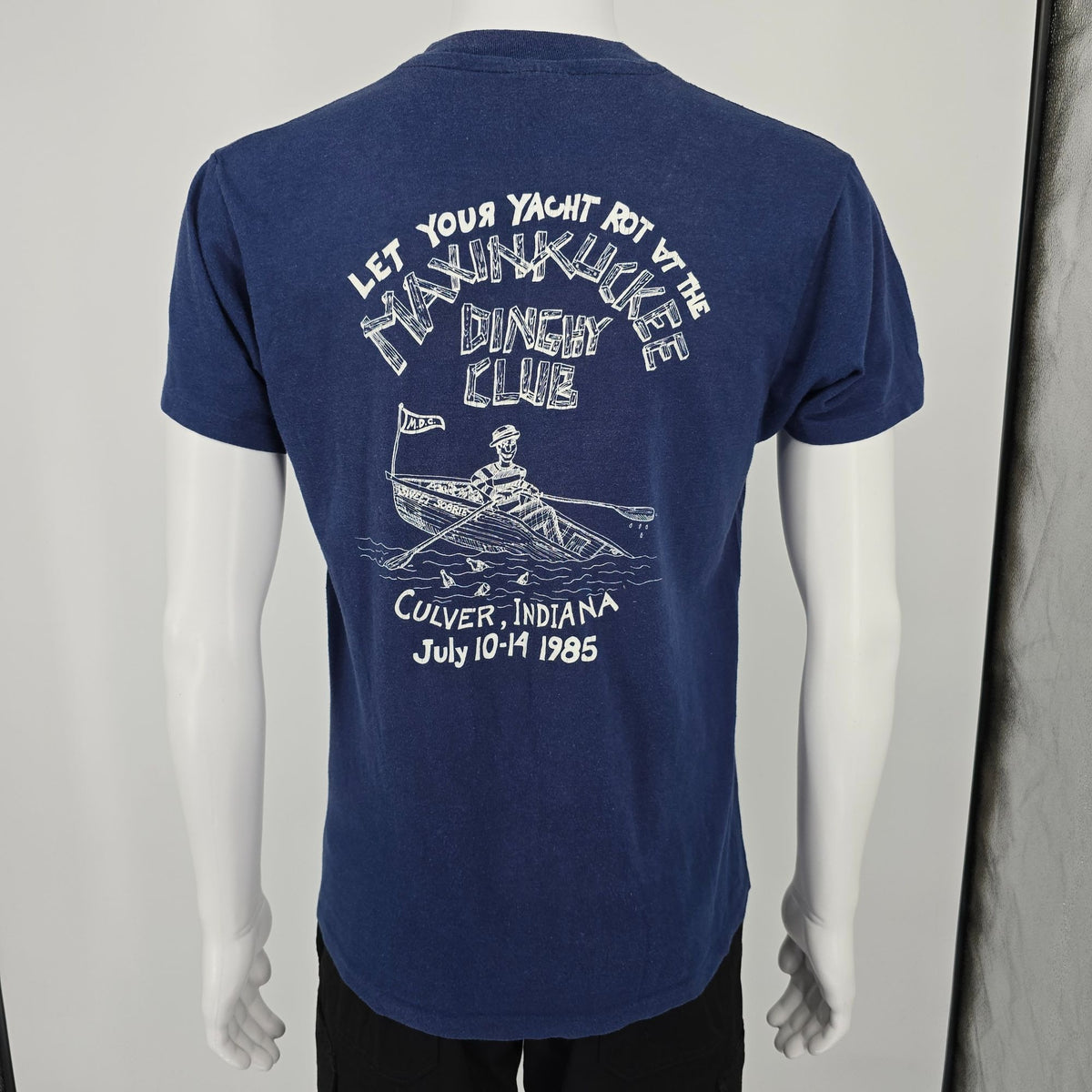 Vintage 1985 Hanes Lake Maxinkuckee Dinghy Club Culver Indiana T-Shirt (M)