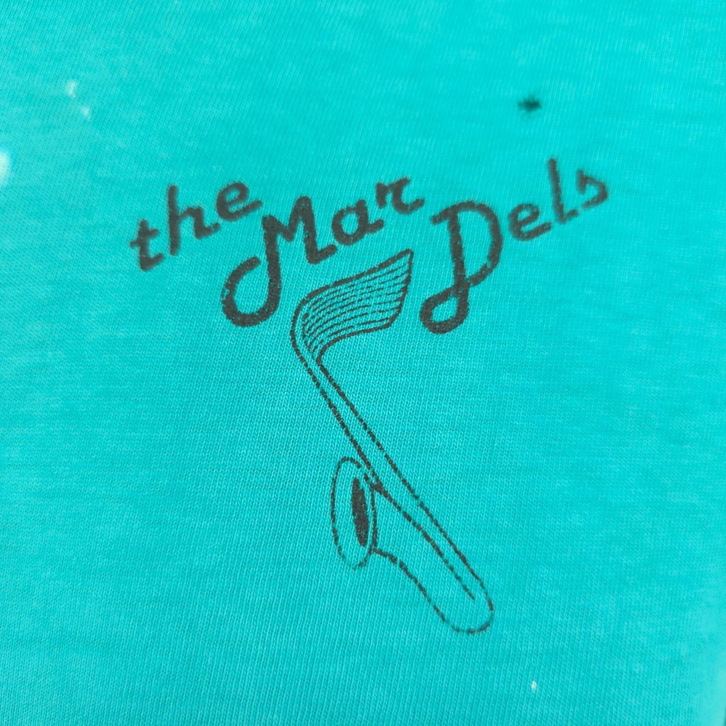 Thrashed Vintage 1990s The Mar Dels California Nostalgic Rock T-Shirt (M/L)