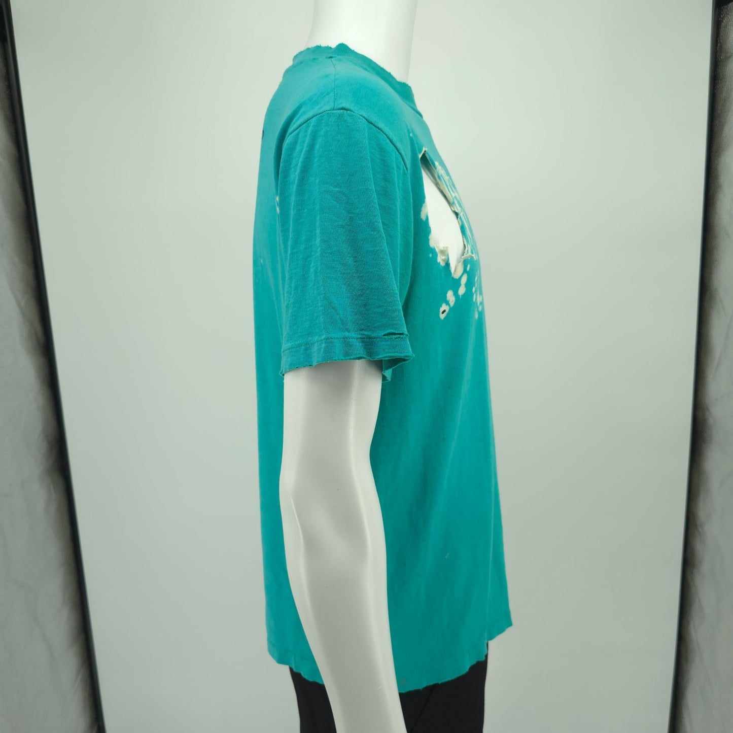 Thrashed Vintage 1990s The Mar Dels California Nostalgic Rock T-Shirt (M/L)