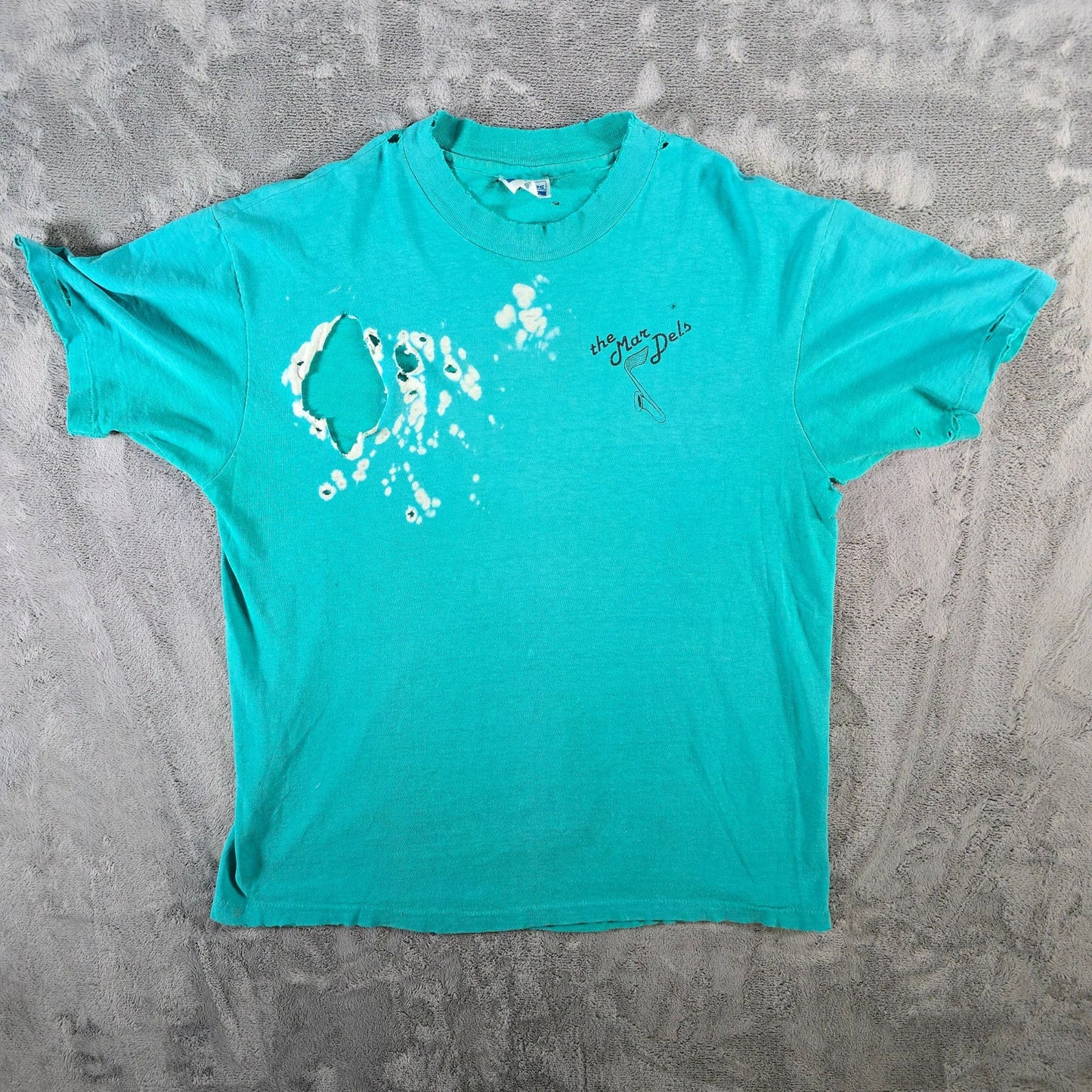 Thrashed Vintage 1990s The Mar Dels California Nostalgic Rock T-Shirt (M/L)