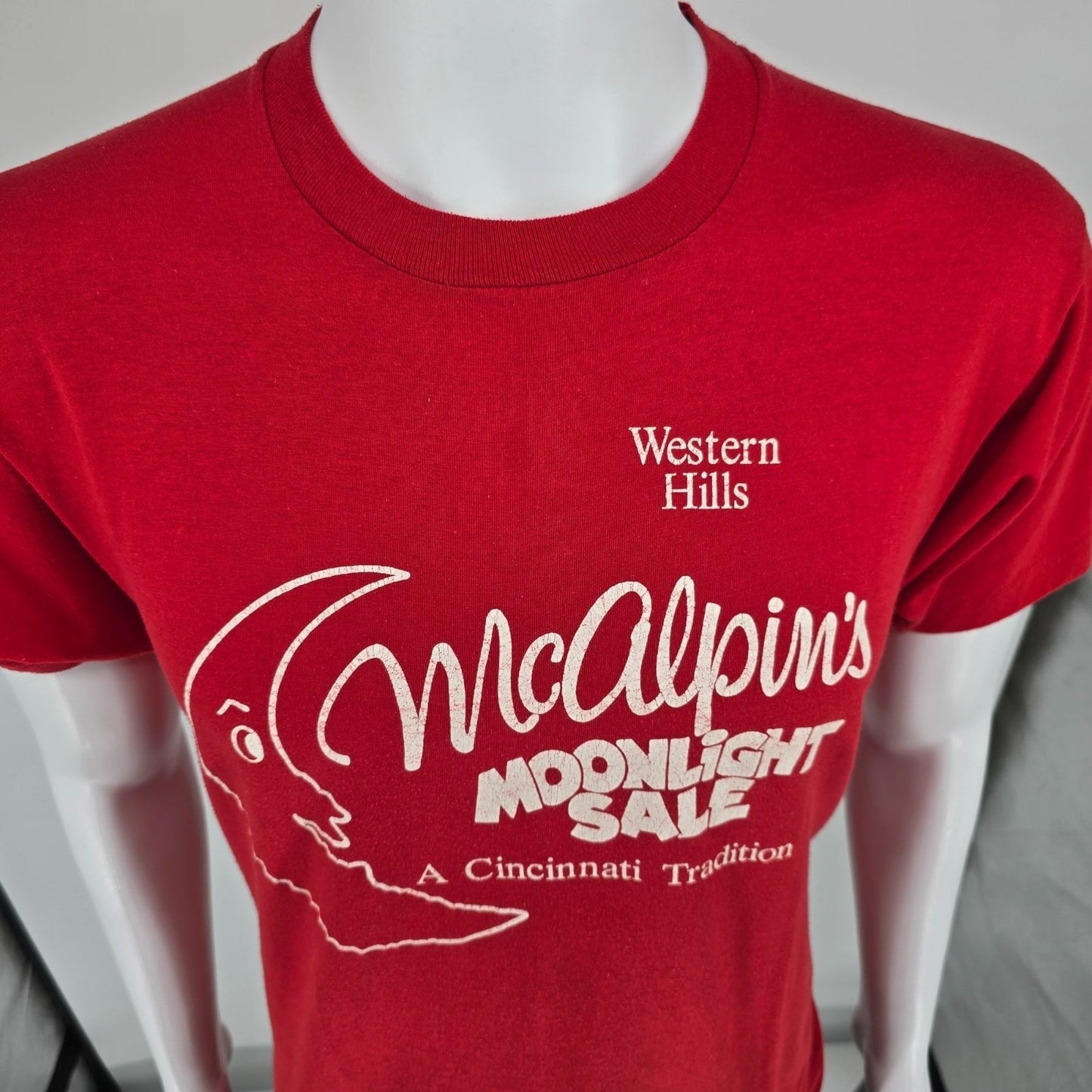 Vintage 1980s McAlpin's Moonlight Sale Western Hills Cincinnati T-Shirt (M)