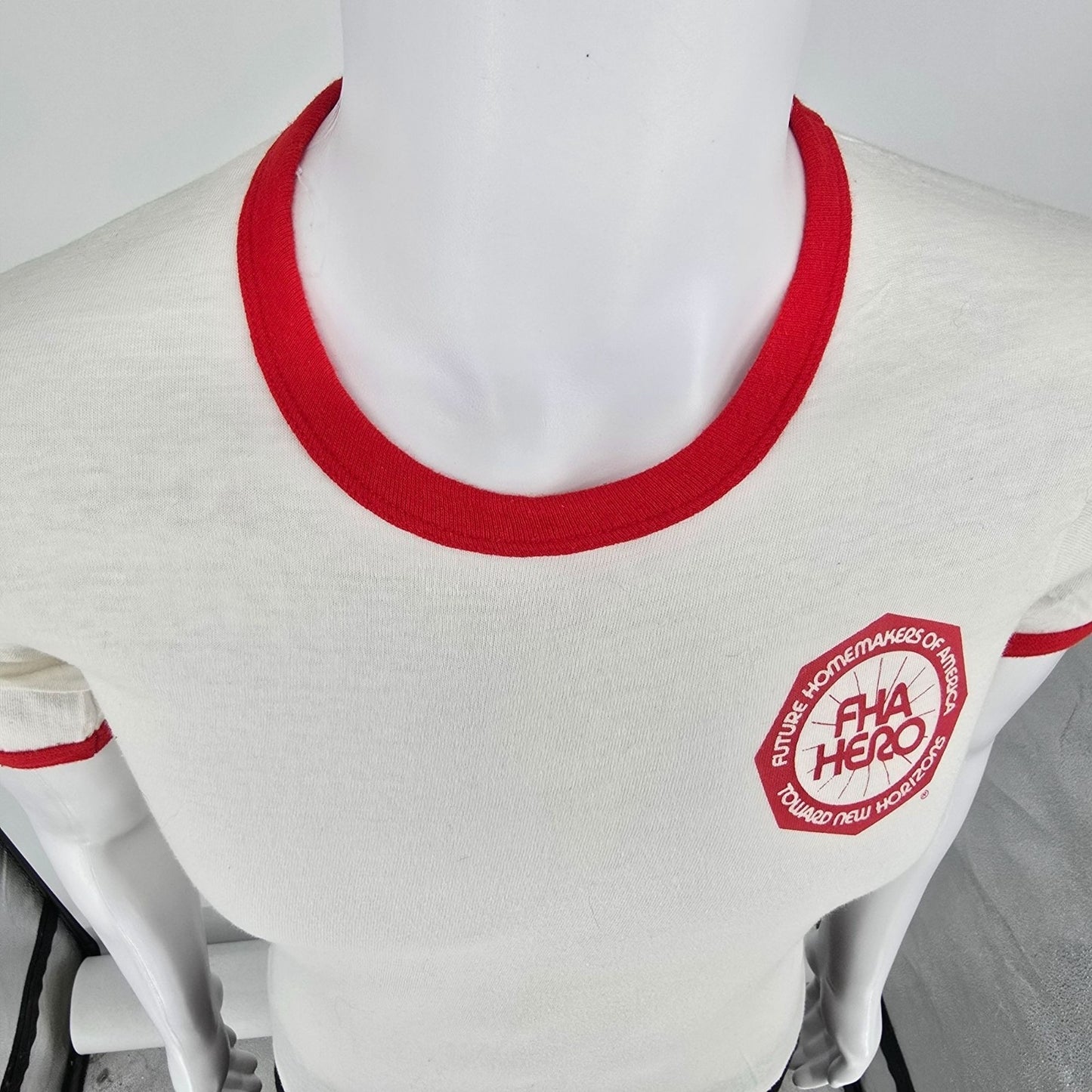 Viintage 1970s "FHA Hero" Future Homemakers of America Ringer Tee T-Shirt (XS)