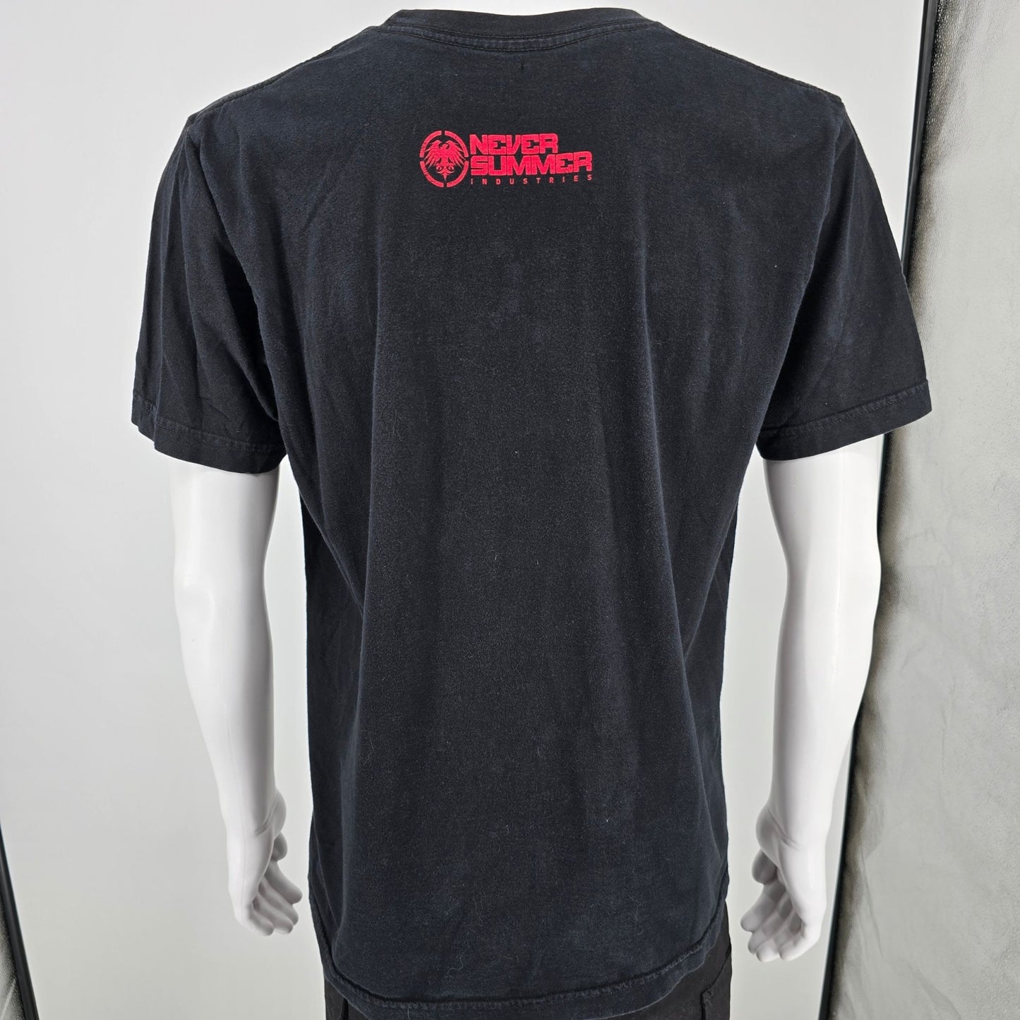 2010s Never Summer Industries "Heritage" Black Snowboarding T-Shirt (L) *Flaw