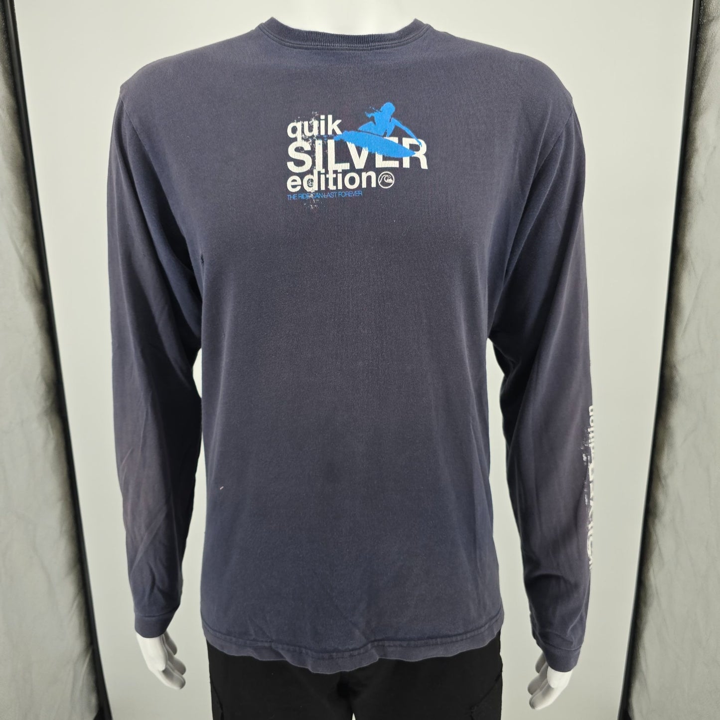Distressed Vintage Y2K Quiksilver Edition Long Sleeve Surfer T-Shirt (L)