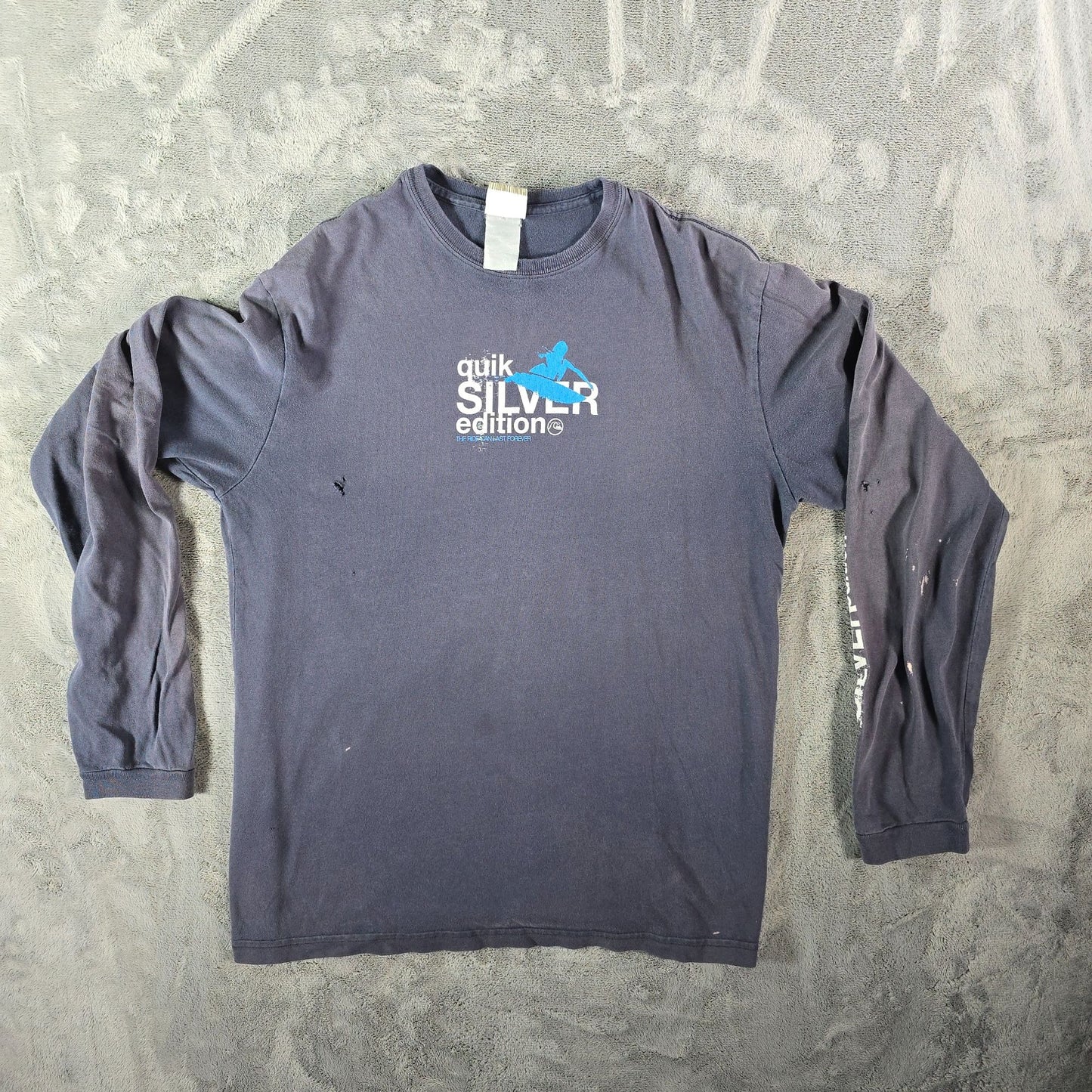 Distressed Vintage Y2K Quiksilver Edition Long Sleeve Surfer T-Shirt (L)