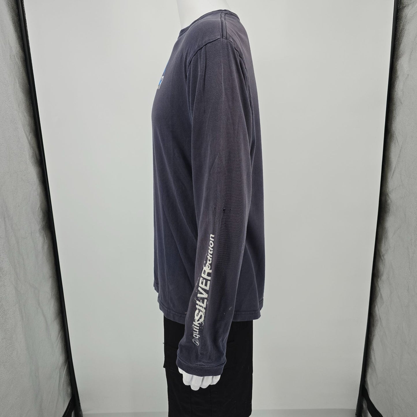 Distressed Vintage Y2K Quiksilver Edition Long Sleeve Surfer T-Shirt (L)