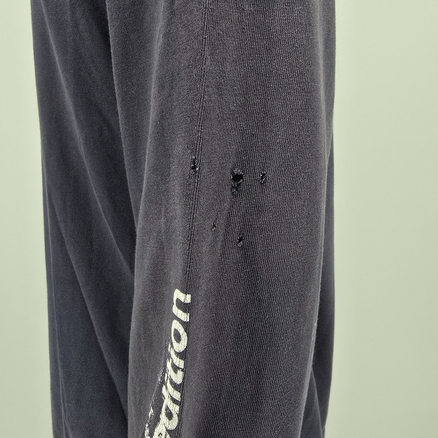 Distressed Vintage Y2K Quiksilver Edition Long Sleeve Surfer T-Shirt (L)