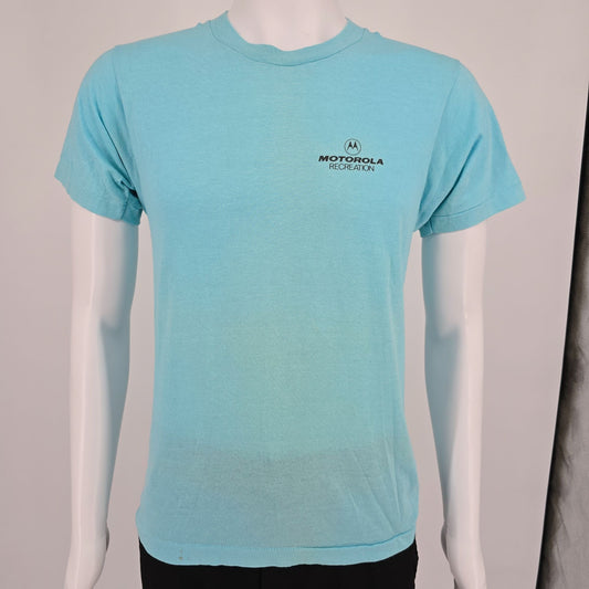Vintage 1980s Screen Stars Blue Motorola Recreation Employee T-Shirt (S/M)