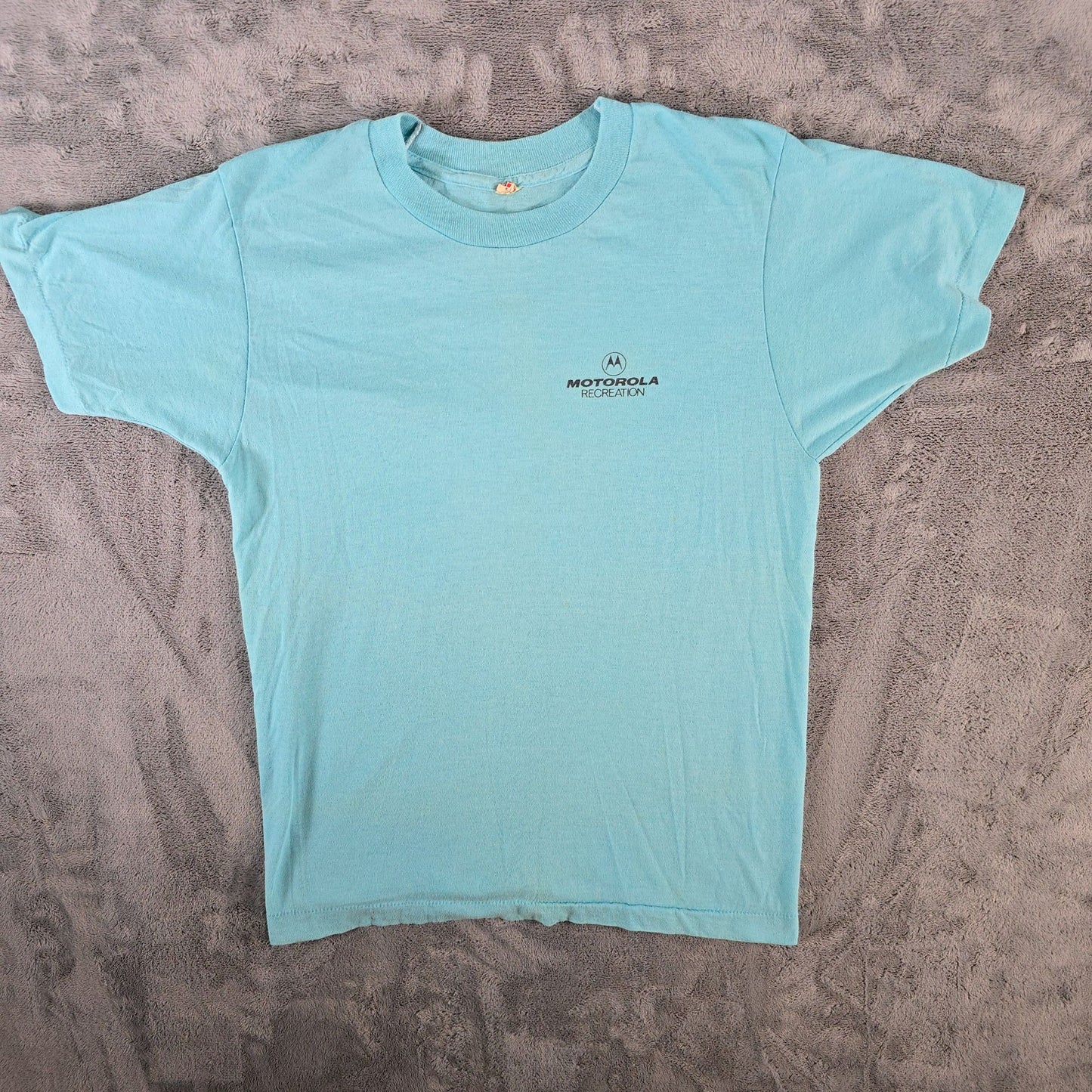 Vintage 1980s Screen Stars Blue Motorola Recreation Employee T-Shirt (S/M)
