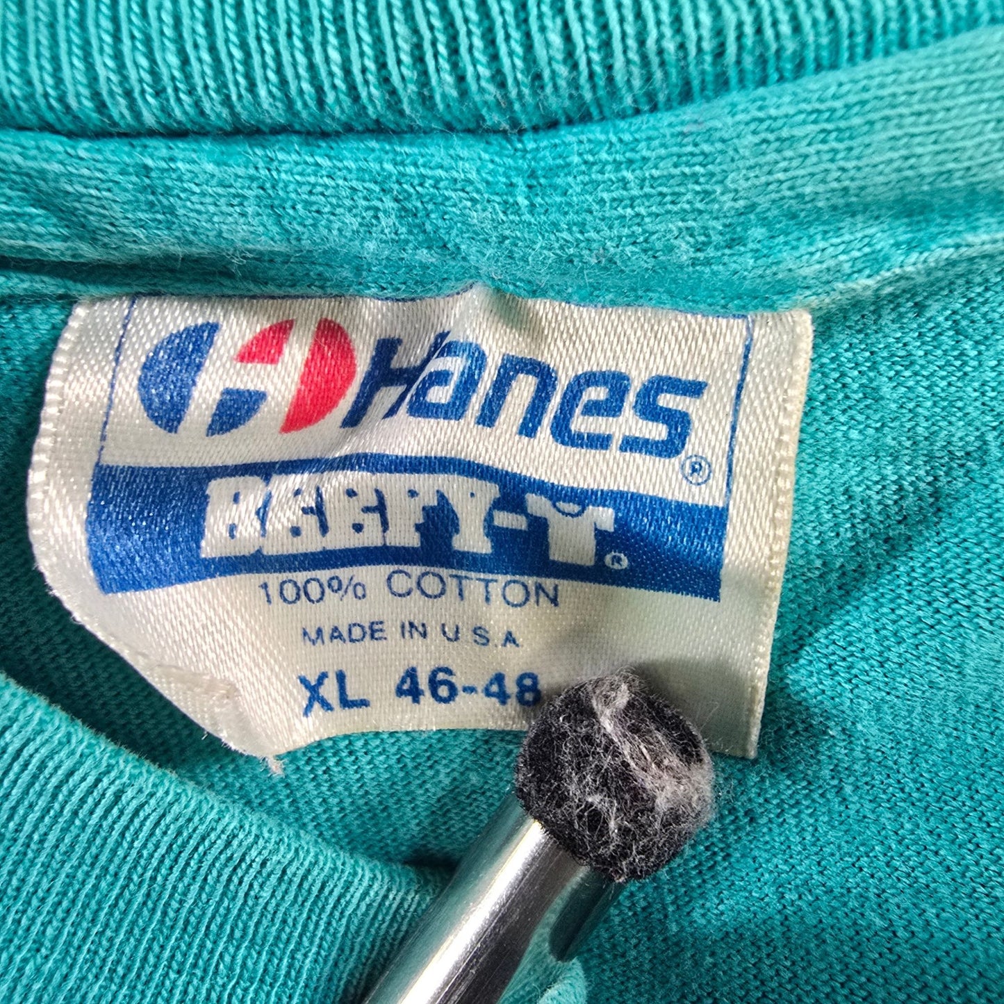Vintage 1990s Hanes Beefy-T Whole Earth Grainery Laramie Wyoming T-Shirt (L)