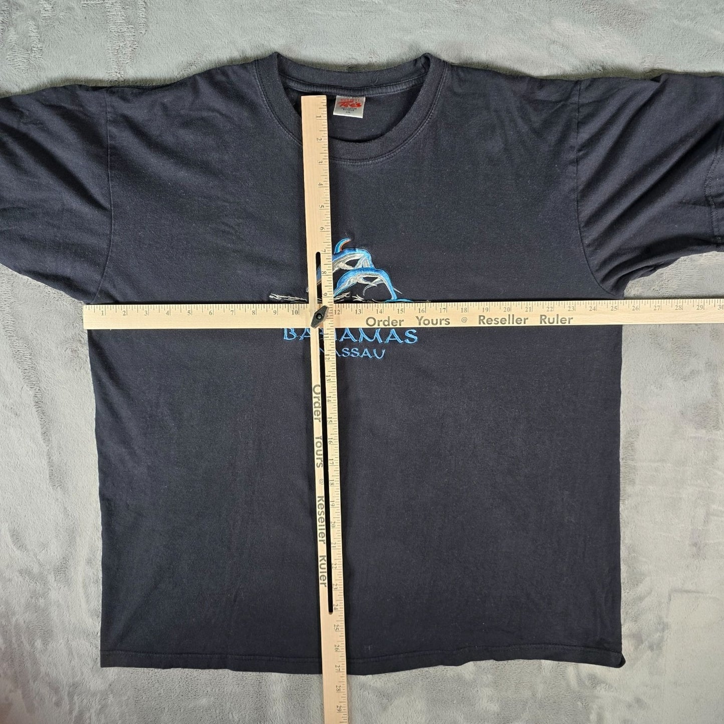 Vintage 1990s Dorsett Tee's Nassau Bahamas Embroidered Dolphins T-Shirt (XXL)