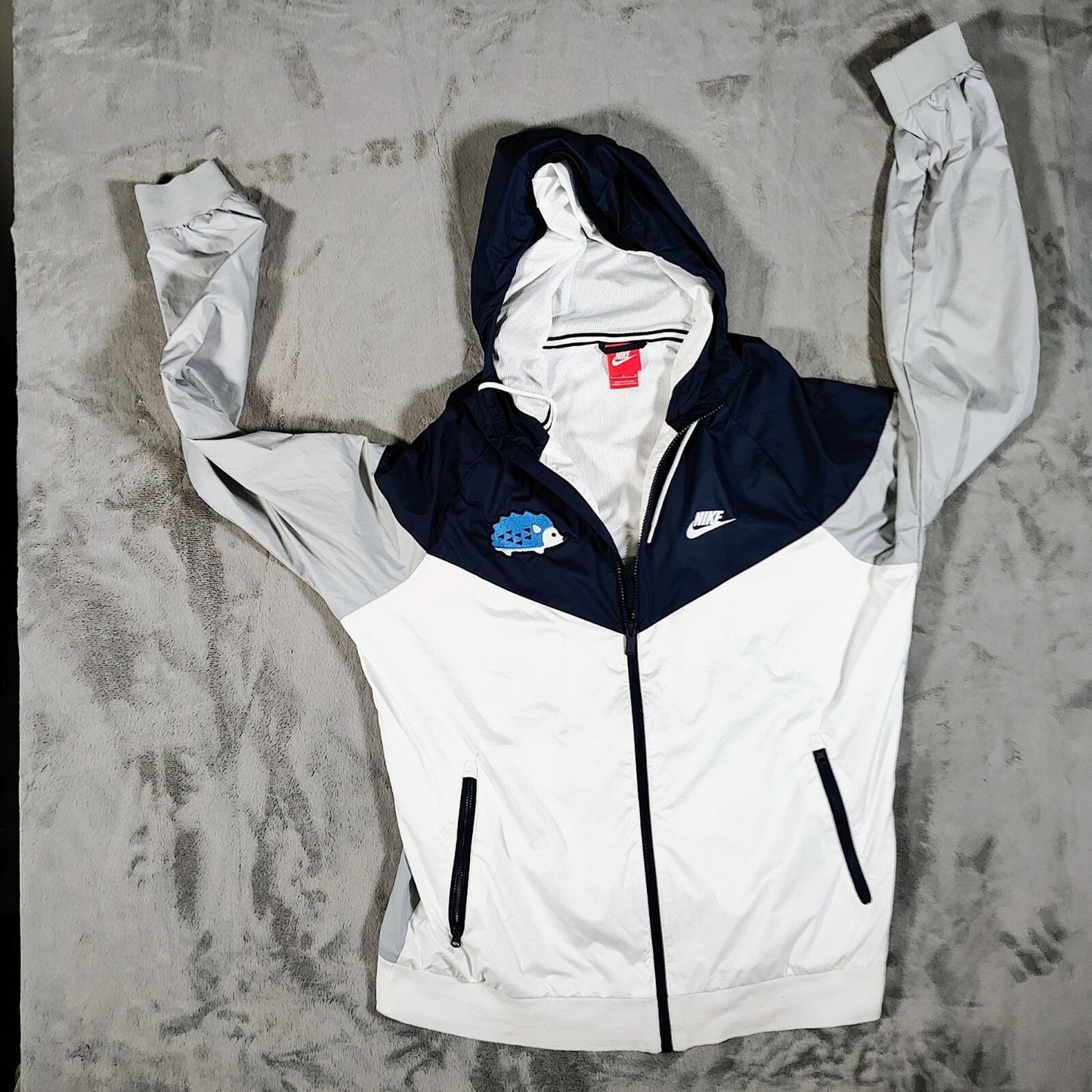 Nike Mens Windrunner East Cobb Lacrosse Hedgehogs Hooded Windbreaker Jacket (L)