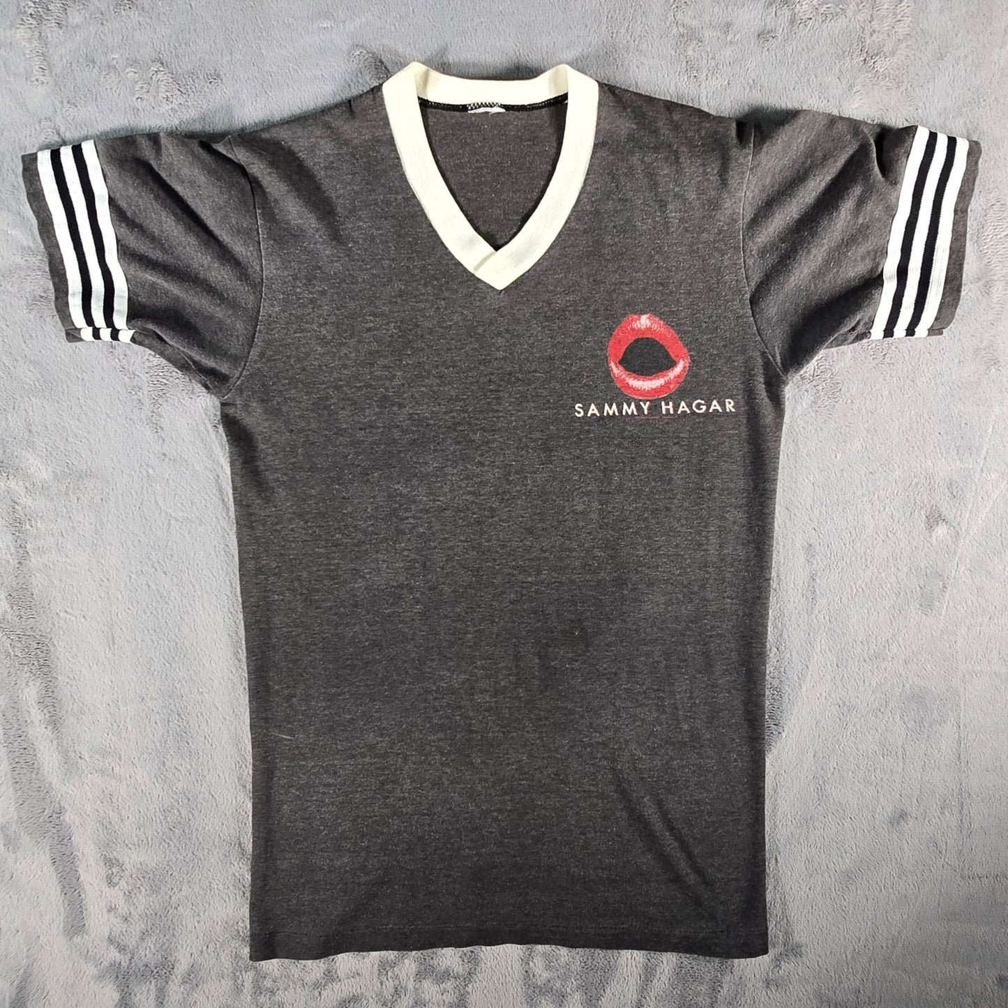 Vintage Sammy Hagar 1983 USA Tour Grey Ringer V-Neck Concert T-Shirt (XS/S)