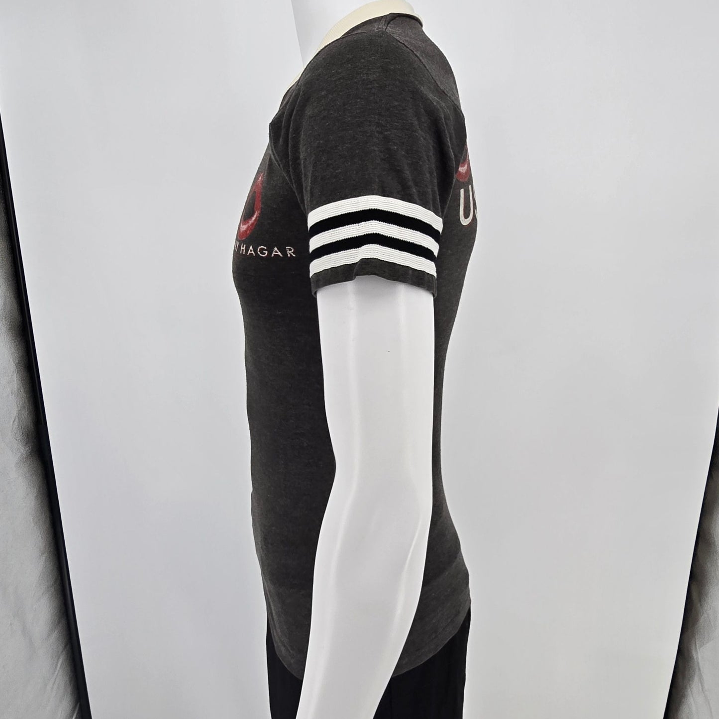 Vintage Sammy Hagar 1983 USA Tour Grey Ringer V-Neck Concert T-Shirt (XS/S)