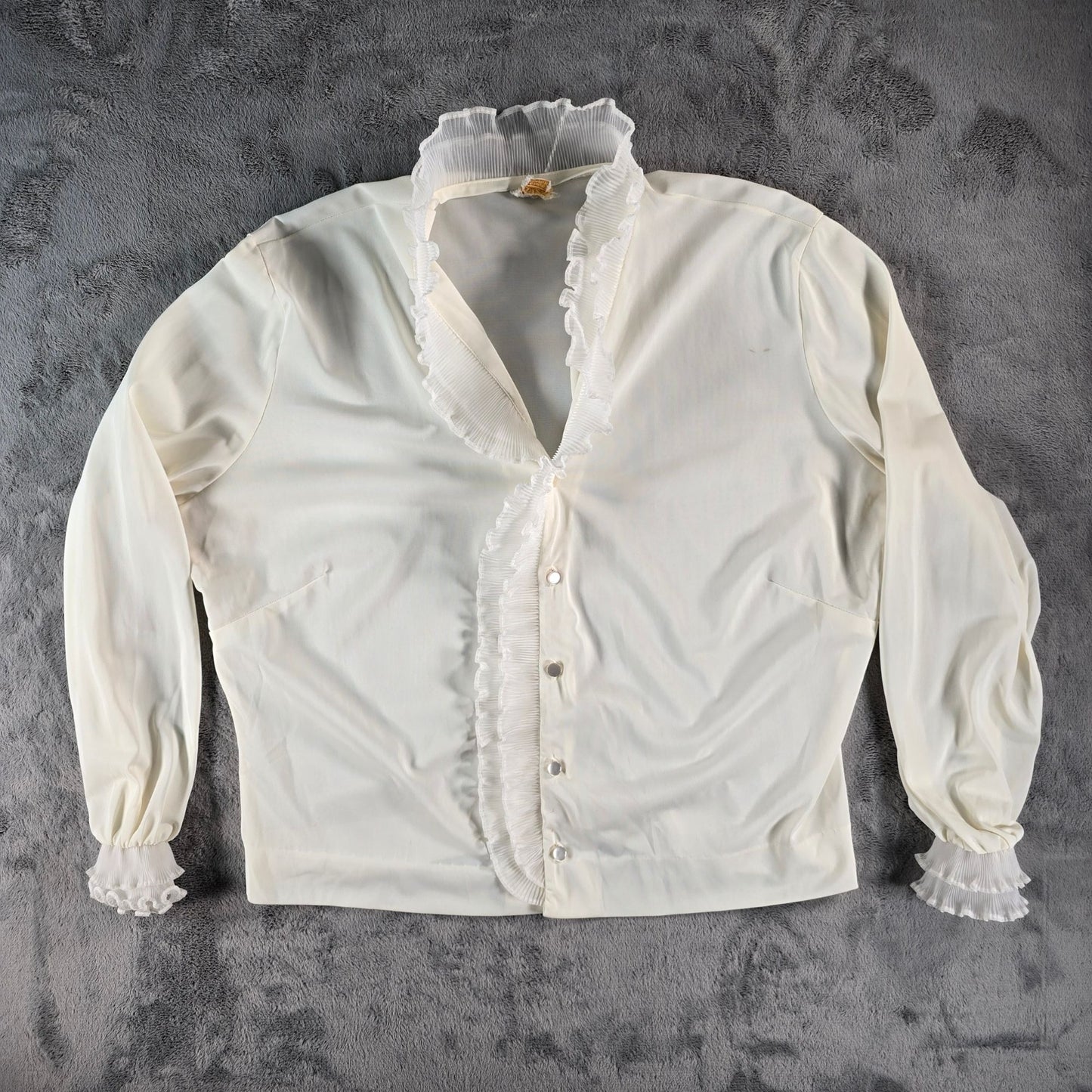 Vintage 1970s Carol Brent for Montgomery Ward Cream Ruffle Blouse (XL/XXL)
