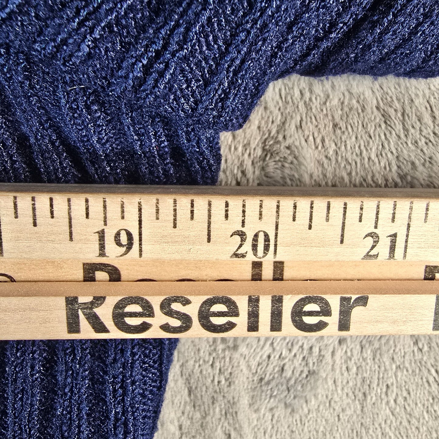 Vintage 1970s Butte Knit Women's Navy/Red Rib-Knit V-Neck Cardigan Sweater (L)