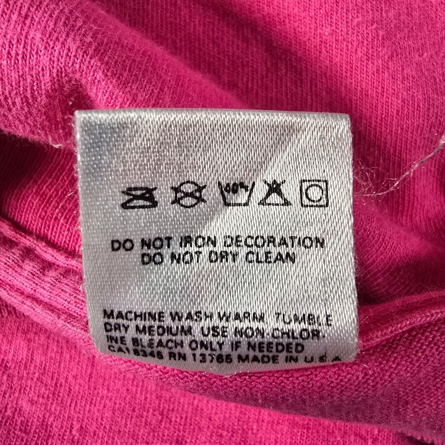 Distressed Vintage 1990s Universal Studios Florida Logo Pink T-Shirt (S)