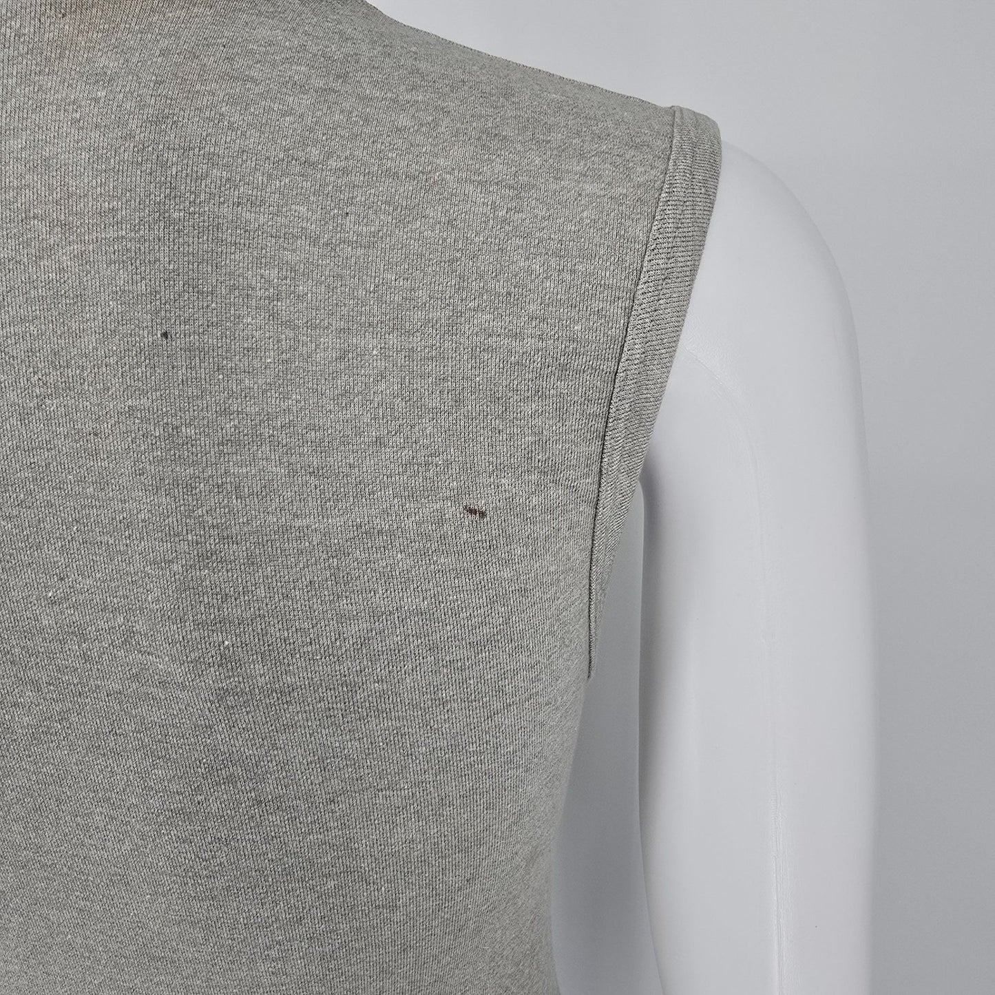Vintage 1980s Sportswear Heather Gray Ribbed Sleeveless Gym Muscle Tank (XS)